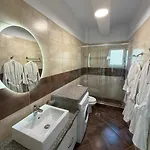 Апартаменты Black Marlin Luxury Penthouse *