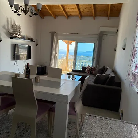 Black Marlin Luxury Penthouse * Sarandë
